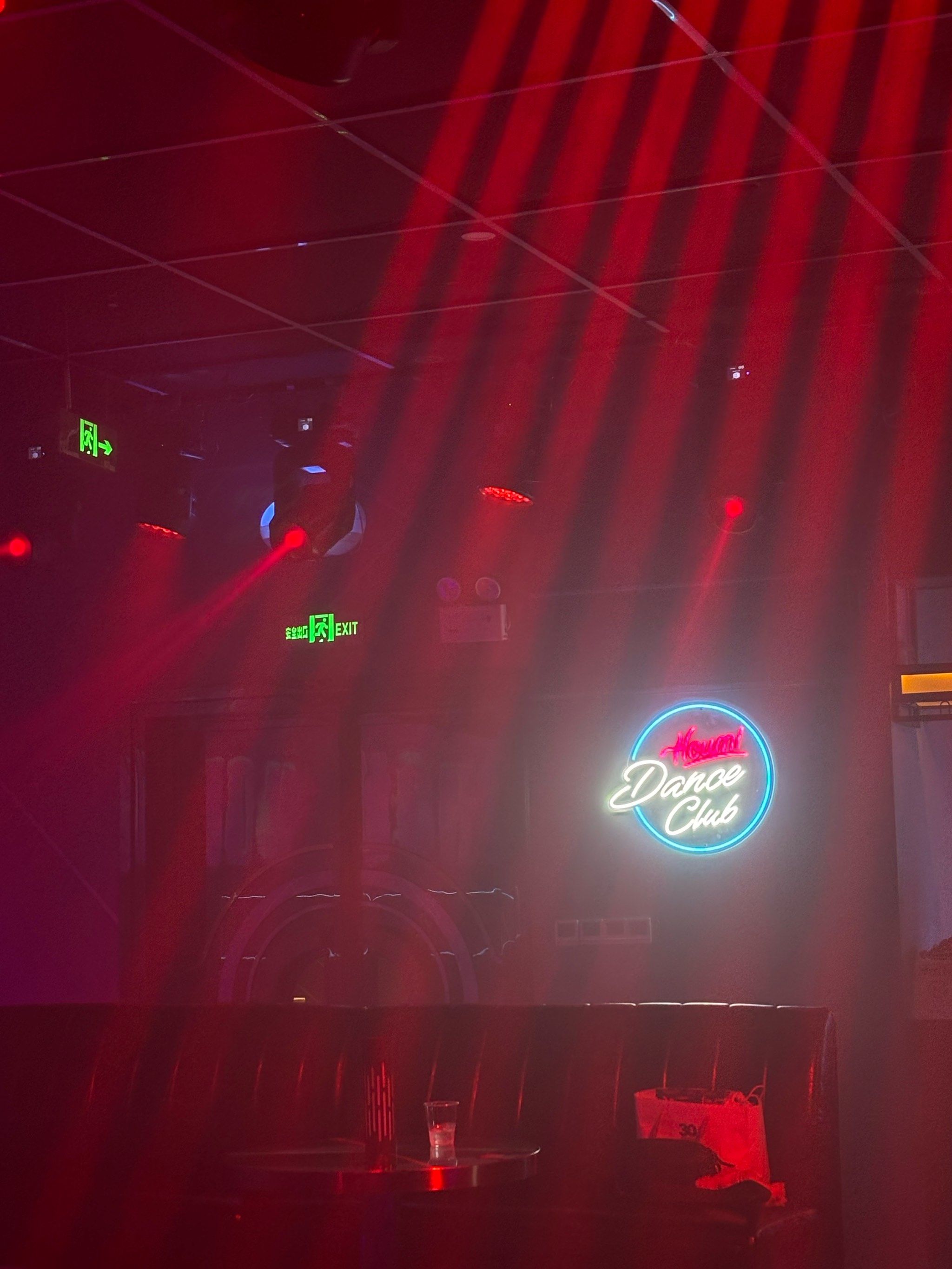 宁波商务ktv低端场解析-海曙区ktv预订